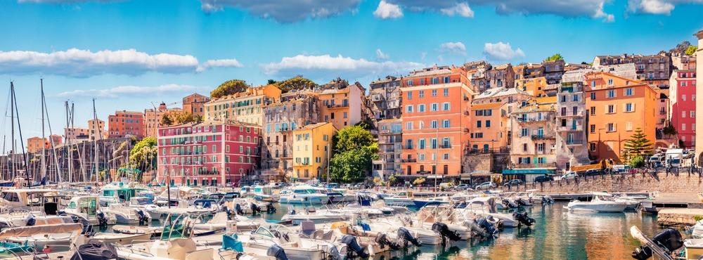 
                          Die 10 schönsten Orte auf Korsika
                       - Interhome