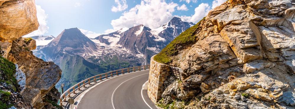 
                          Najpiękniejsze przełęcze alpejskie w Austrii
                       - Interhome