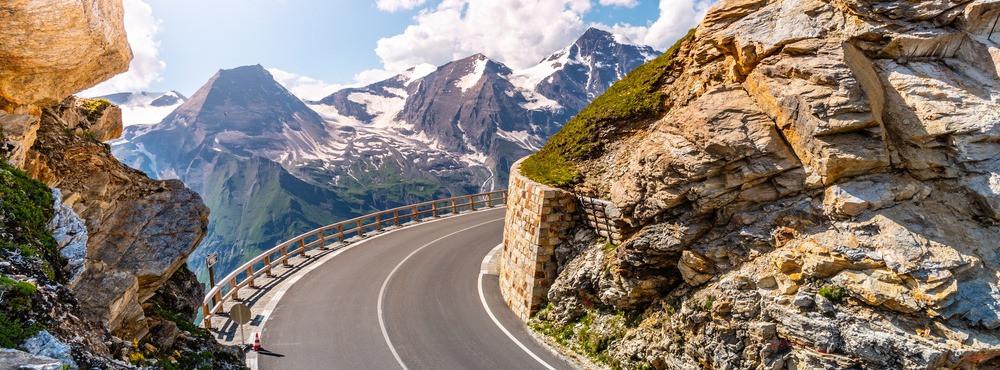 
                          Die schönsten Alpenpässe in Österreich
                       - Interhome