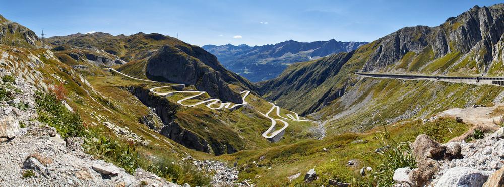 
                          Die schönsten Alpenpässe in der Schweiz
                       - Interhome