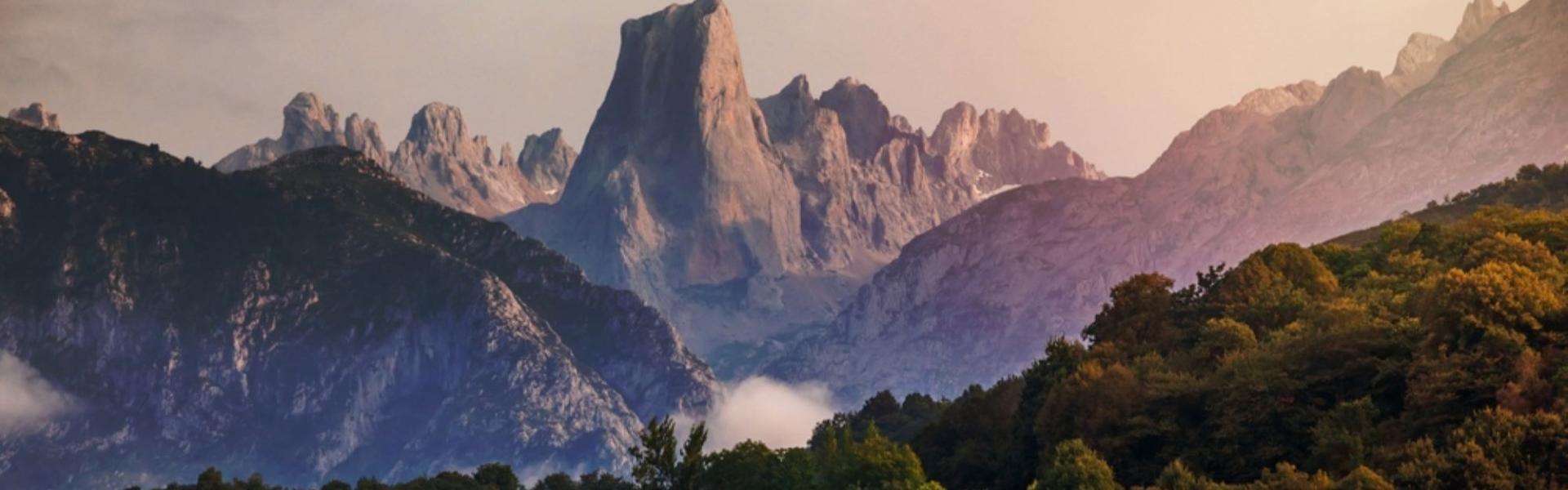 
                          Picos de Europa: De mooiste wandelingen
                       - Interhome
