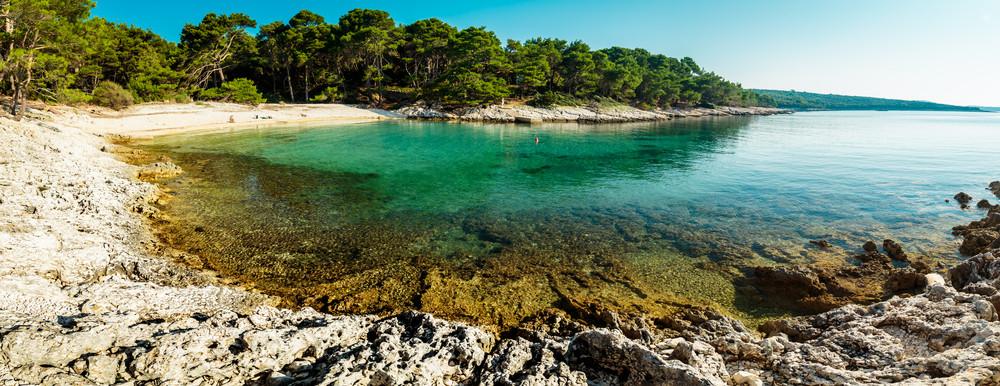 
                          Rabac - Strände mit glasklarem Wasser in Istrien
                       - Interhome