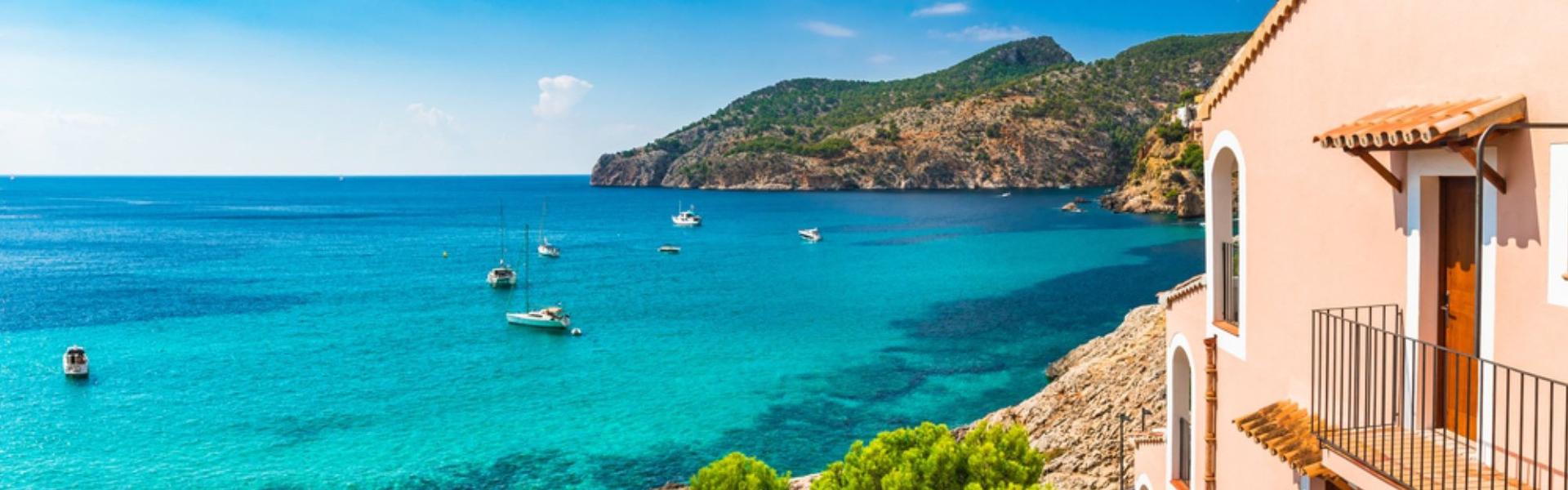 
                          Maisons en bord de mer pour les amateurs d'architecture
                       - Interhome