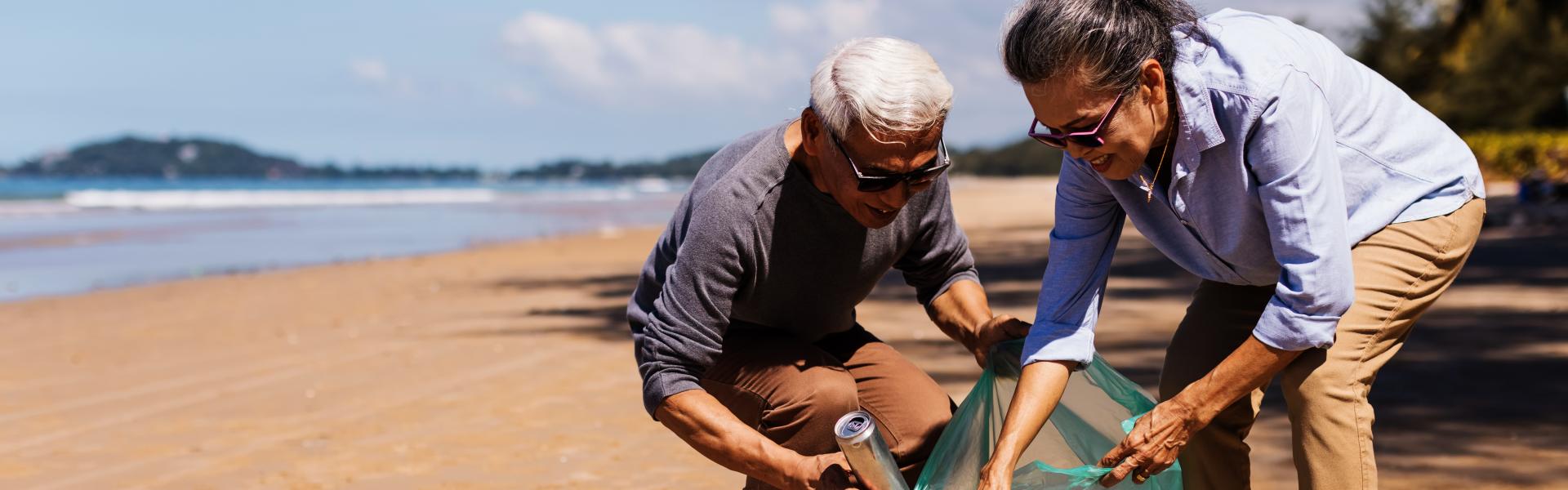 
                          55-70 ans : Champions du tri en vacances
                       - Interhome