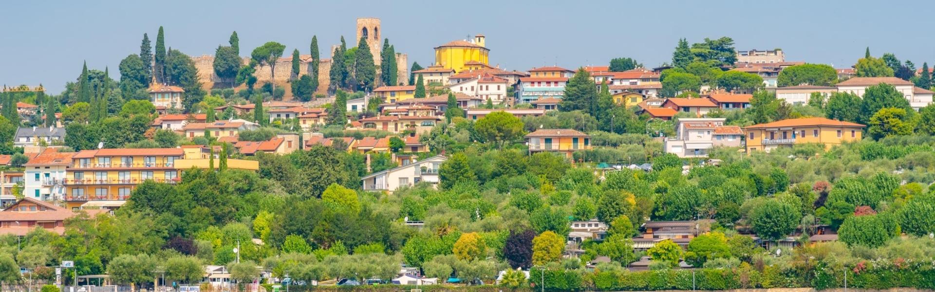 
        Moniga del Garda: Alle bestemmingen, tips & info voor uw vakantie!
       - Interhome