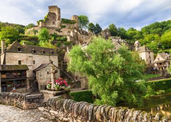Locations de vacances et chambres d'hôtes dans l'Aveyron - HomeToGo