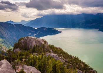 Find Your Ideal Vacation Rental in Picturesque Squamish - HomeToGo