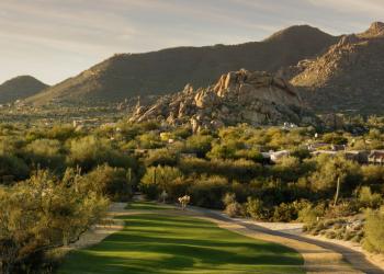 Discover the unique city of Scottsdale from a modern vacation rental - HomeToGo