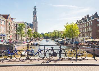 Kom tæt på byens mangfoldighed med eget feriehus i Amsterdam - HomeToGo