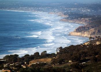 Rent beachside holiday homes in Del Mar - HomeToGo