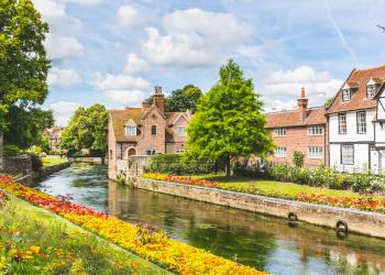 Louez une villa à Canterbury pour découvrir le sud-est de l'Angleterre médiéval - HomeToGo