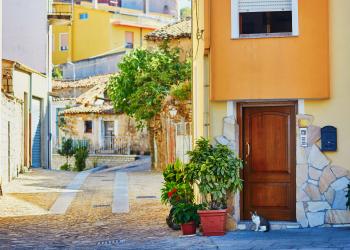 Case e appartamenti vacanza a Fonni - HomeToGo