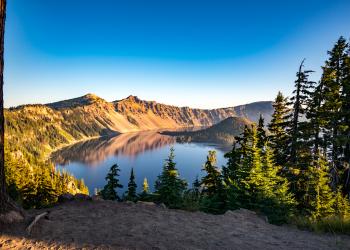 Discover Oregon with stunning Lake Billy Chinook vacation homes - HomeToGo