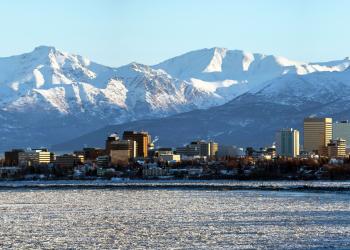 Vacation homes in Anchorage offer the best of Alaska's natural charm - HomeToGo