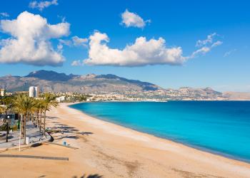 Urlaub zwischen Bergen und Palmen in der Ferienwohnung in Alicante - HomeToGo