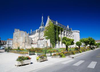 Beleef de Franse regio Poitou-Charentes vanuit een fijn vakantiehuisje - HomeToGo