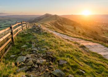 Take a holiday home in Macclesfield and enjoy the serene landscape - HomeToGo
