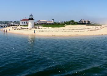 Join high society with a Nantucket vacation home - HomeToGo