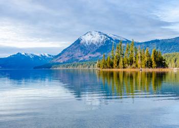 Visit America's apple capital with a Lake Wenatchee vacation rental - HomeToGo