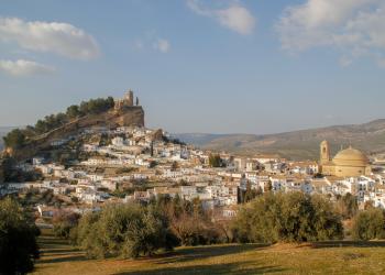 Casas rurales en Montefrío, la joya de la Granada andalusí - HomeToGo