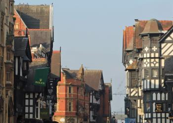 Holiday Cottages in Cheshire - HomeToGo