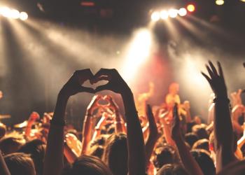 Hotels and Rentals near Live Music Venues - HomeToGo