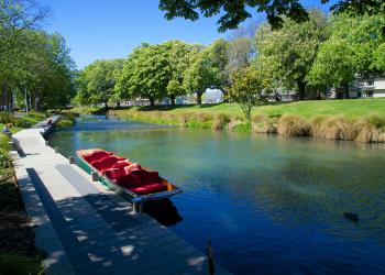 Enjoy laidback Christchurch, New Zealand with a cosy holiday letting - HomeToGo