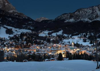 Cortina d'Ampezzo, czyli noclegi na najwyższym poziomie - HomeToGo