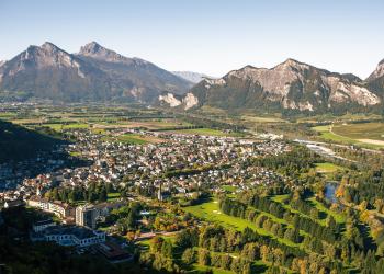 Ferienwohnung Bad Ragaz: Urlaub auf Heidis Spuren - HomeToGo