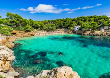 Alquiler vacacional en Cala Ratjada: un paraíso en el nordeste de Mallorca - HomeToGo