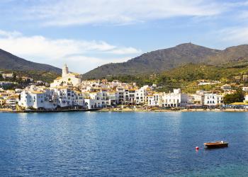 Une location de vacances à Cadaqués, sur les pas de Dali - HomeToGo