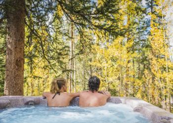 Cabins with Hot Tubs in Vermont - HomeToGo