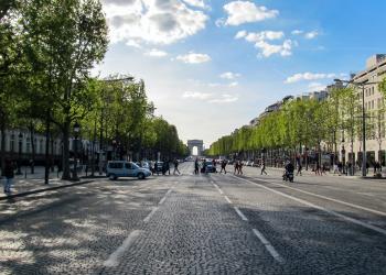 Locations et appartements de vacances près des Champs-Élysées - HomeToGo