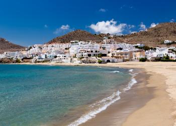 Entspannter Urlaub In Deiner Sonnigen Ferienwohnung In Almería - HomeToGo