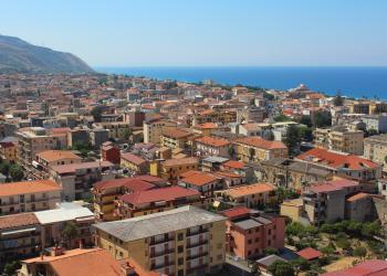 Una casa vacanze ad Amantea: affascinanti paesaggi sul Mar Tirreno - HomeToGo
