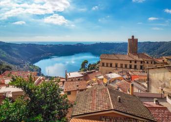 Case e appartamenti vacanza ai Castelli Romani - HomeToGo