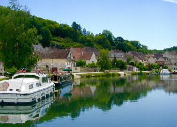 Hausboot in Burgund - HomeToGo