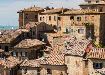 Itinerary in Tuscany: traveling between Volterra, San Gimignano and Siena