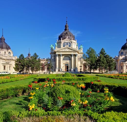 Szeged to noclegi na Węgrzech w pełnej krasie - HomeToGo