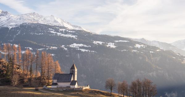Ferienwohnungen in Falera: Urlaub auf Graubündens Sonnenterrasse - HomeToGo