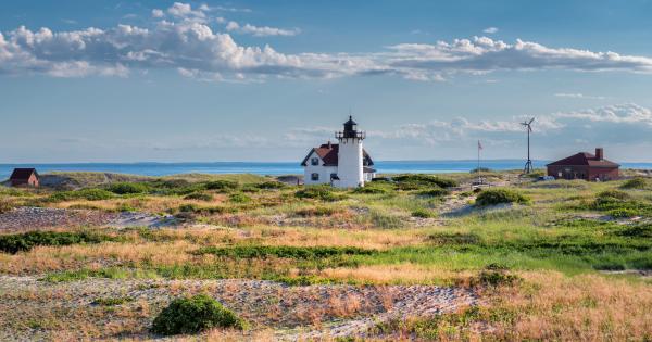Explore the New England seafront with a vacation homes in Westbrook - HomeToGo
