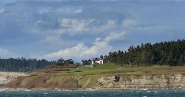 Enjoy Whidbey Island by staying in an exemplary holiday letting  - HomeToGo