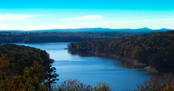 Explore the Ozarks from a vacation rental in Heber Springs - HomeToGo
