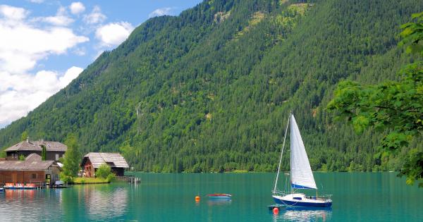 Una casa vacanze sul Weißensee: acque color smeraldo e scenari alpini - HomeToGo