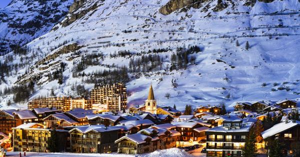 Relax at a holiday cottage in snow-capped Val-d'Isère - HomeToGo