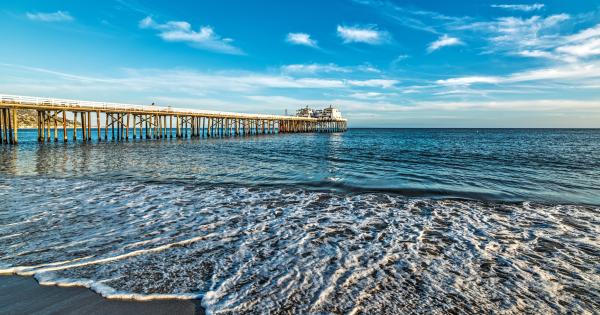 Beaches and Surf Breaks With Holiday Houses in Malibu - HomeToGo
