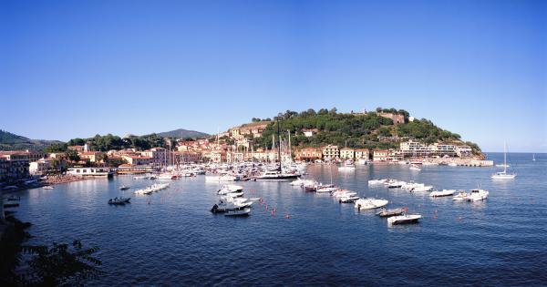 Case vacanza a Porto Azzurro, sulle più belle coste tirreniche - HomeToGo