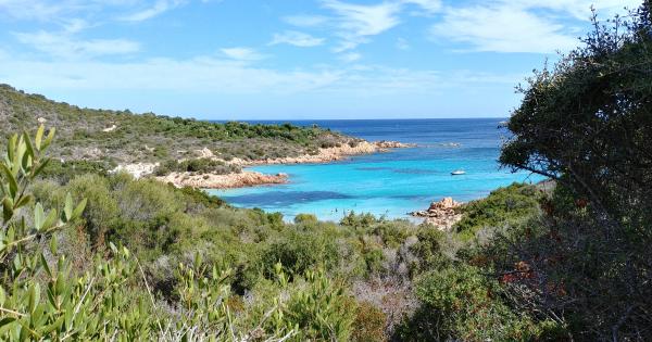 Scoprite il mare della Sardegna con le case vacanza di Porto Istana - HomeToGo