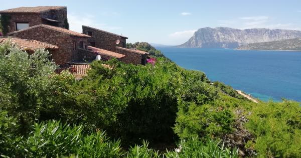 Una casa vacanza a Capo Coda Cavallo, tra le spiagge della Sardegna - HomeToGo