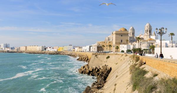 Learn the Spanish History and Culture with a Vacation Rental in Cadiz - HomeToGo